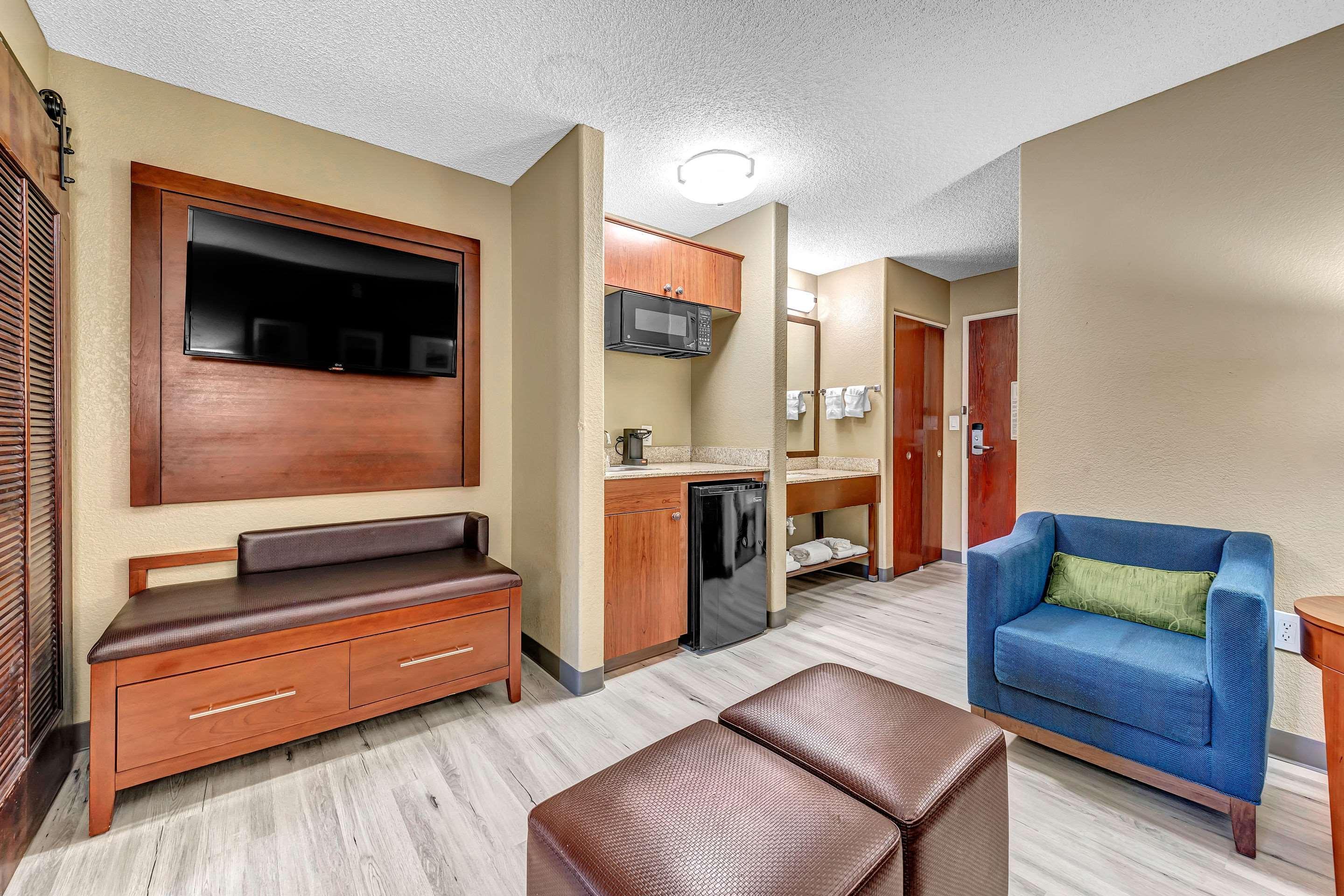 Comfort Suites Lakewood - Denver Buitenkant foto